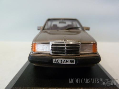 Mercedes-benz 400 E V8