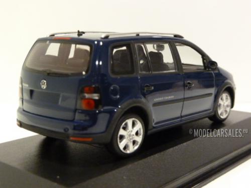 Volkswagen Cross Touran