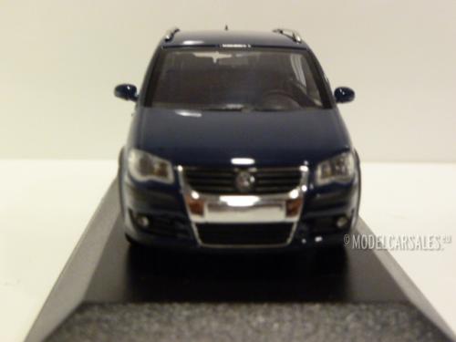 Volkswagen Cross Touran