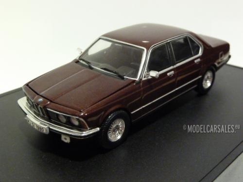 BMW 728i (e23)