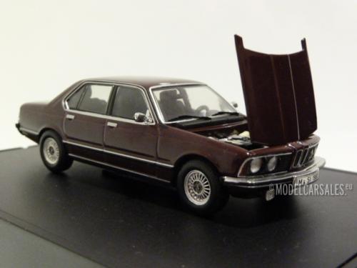 BMW 728i (e23)