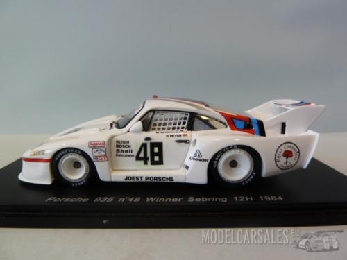 Porsche 935