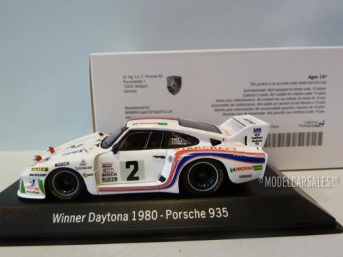 Porsche 935