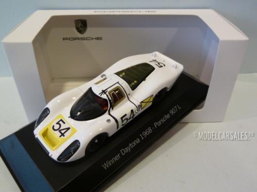 Porsche 907 L