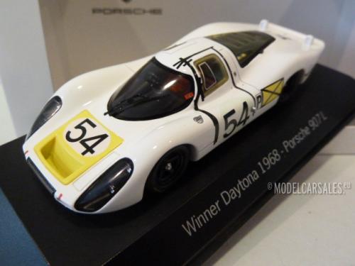 Porsche 907 L