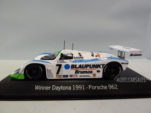 Porsche 962