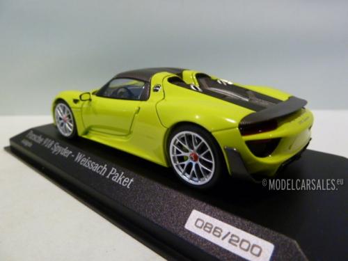 Porsche 918 Spyder Weissach Package