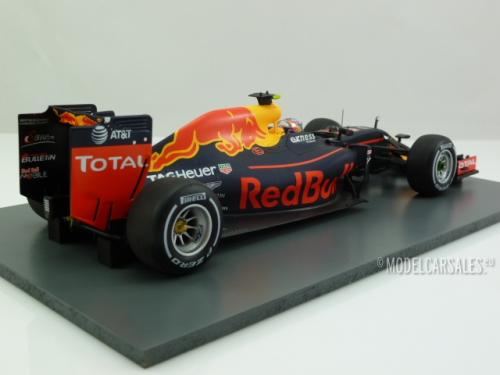 Red Bull Racing RB12 Tag Heuer