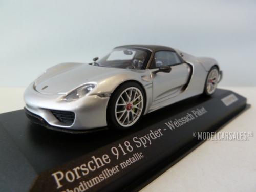 Porsche 918 Spyder Weissach Package