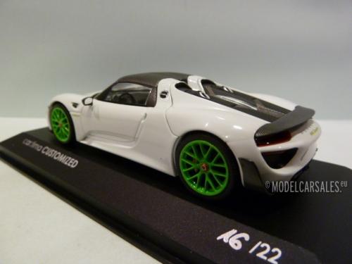 Porsche 918 Spyder Weissach Paket