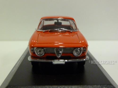 Alfa Romeo Giulia Sprint GTA