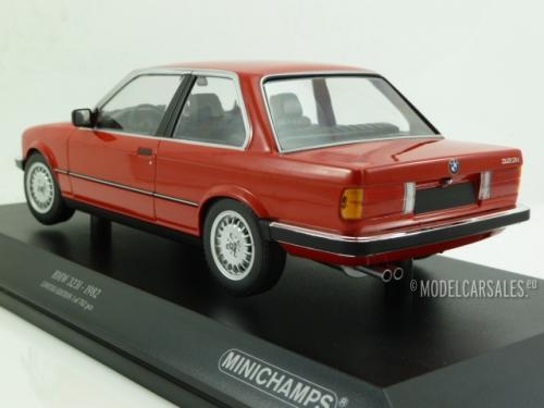 BMW 323i (e30)