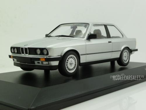 BMW 323i (e30)