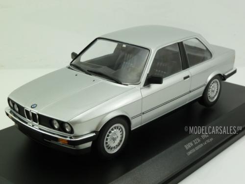 BMW 323i (e30)