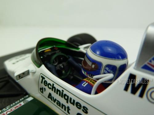 Williams Ford FW08