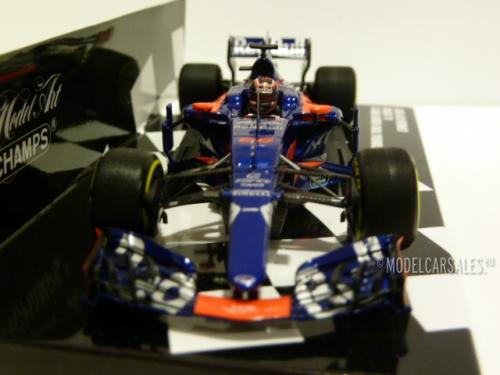 Toro Rosso STR12 Renault