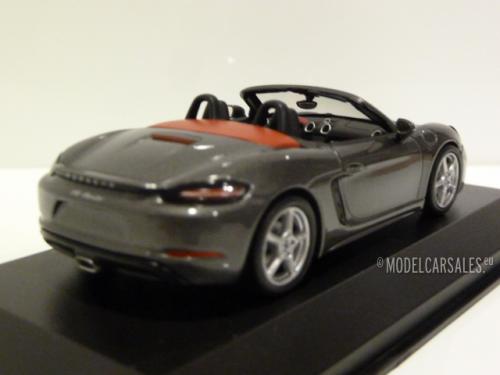 Porsche 718 (982) Boxster