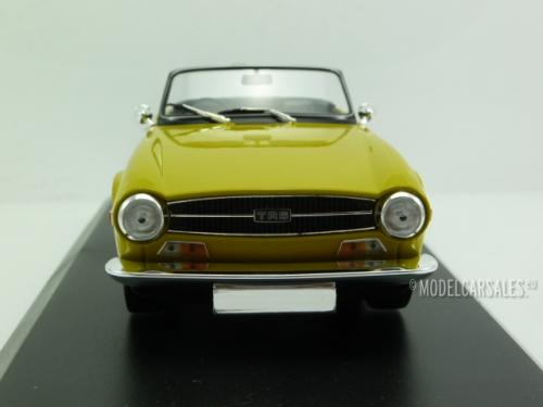 Triumph TR6 (RHD)