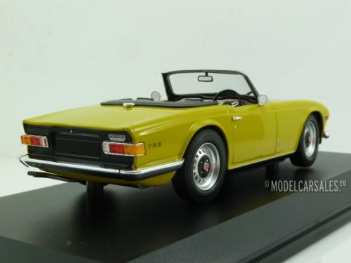 Triumph TR6 (RHD)