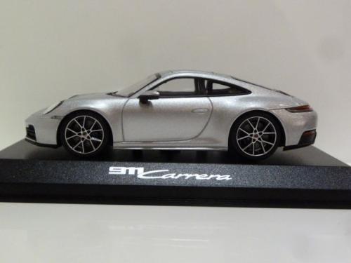 Porsche 911 (992.2) Carrera
