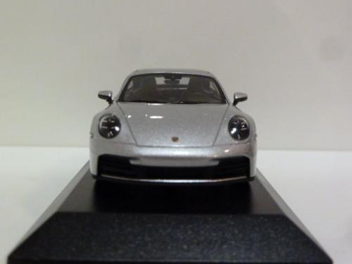 Porsche 911 (992.2) Carrera