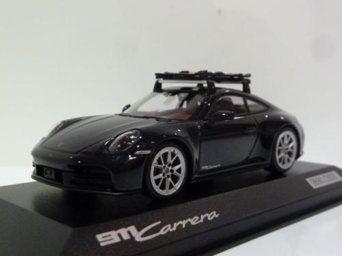 Porsche 911 (992.2) Carrera Porsche 911 (992.2) Carrera