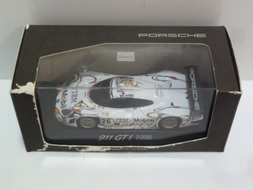 Porsche 911 GT1