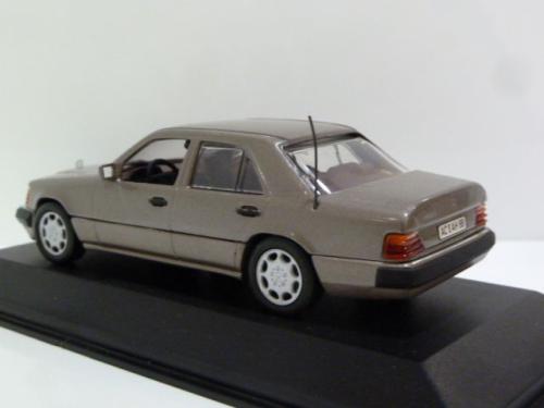 Mercedes-benz 400 E V8