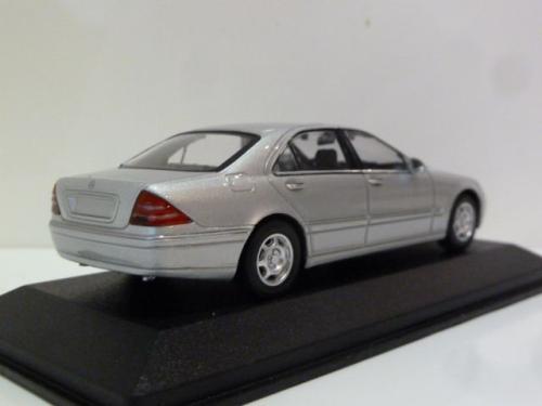 Mercedes-benz S-Class (W220)