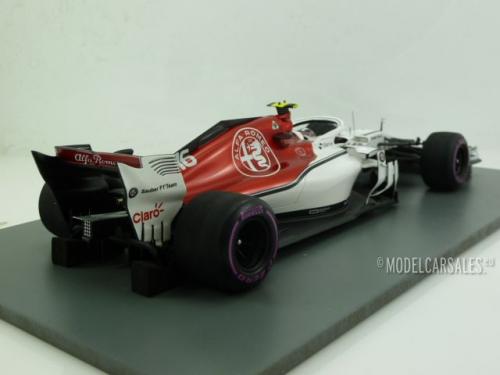 Sauber Alfa Romeo C37 Ferrari