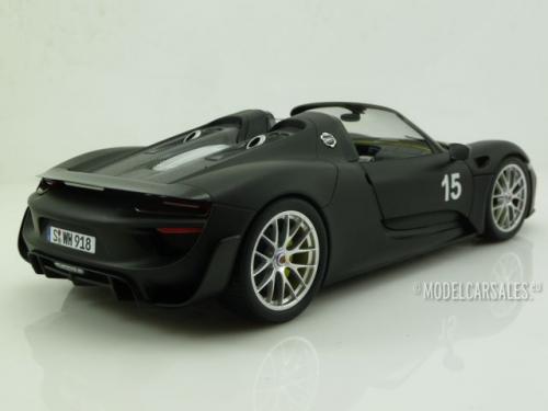 Porsche 918 Spyder Weissach Package