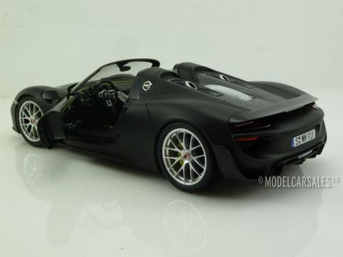 Porsche 918 Spyder Weissach Package