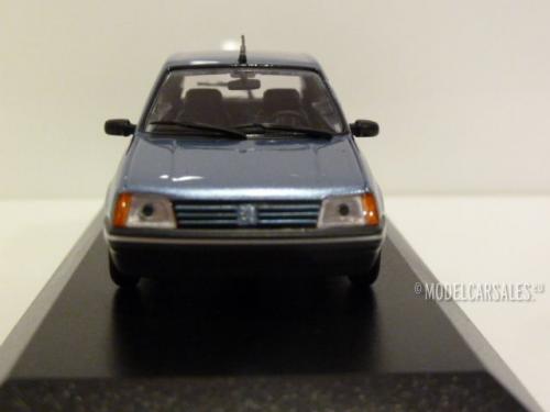 Peugeot 205