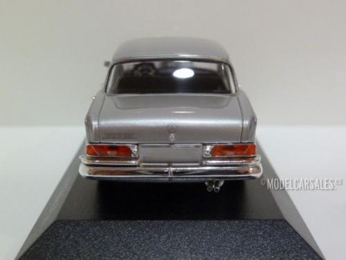 Mercedes-benz 300 SE Lang Heckflosse