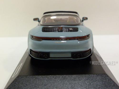 Porsche 911 (992) Targa 4S Heritage Design Edition