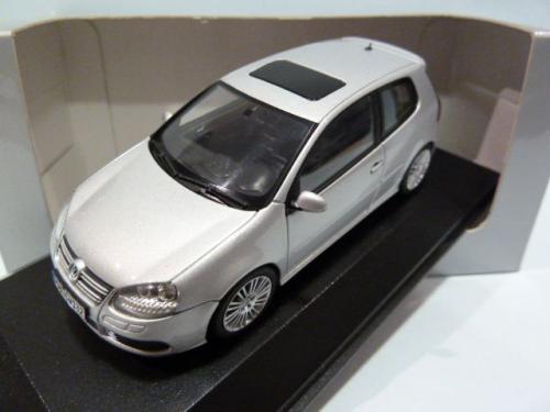 Volkswagen Golf 5 R32