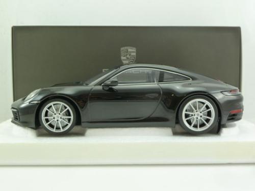 Porsche 911 (992) Carrera 4S