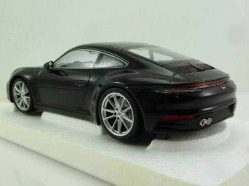 Porsche 911 (992) Carrera 4S