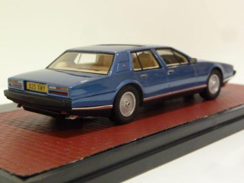 Aston Martin Lagonda Series 2