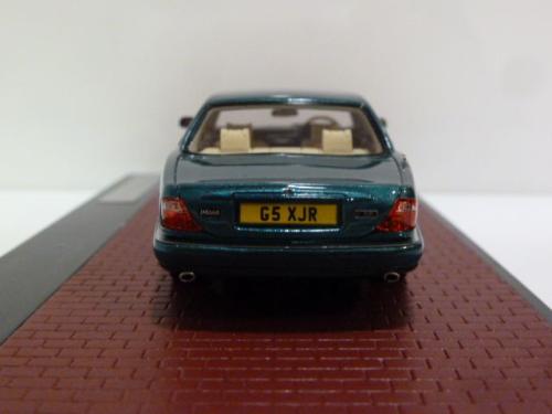 Jaguar XJR X300