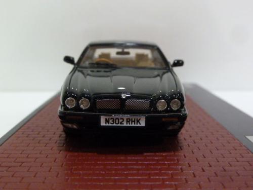 Jaguar XJR X300