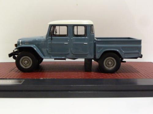 Toyota HJ45 Landcruiser Crew Cab