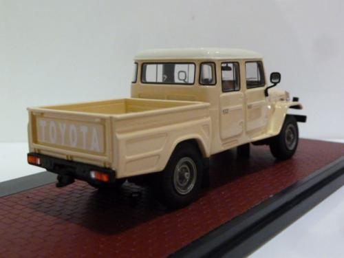 Toyota HJ45 Landcruiser Crew Cab