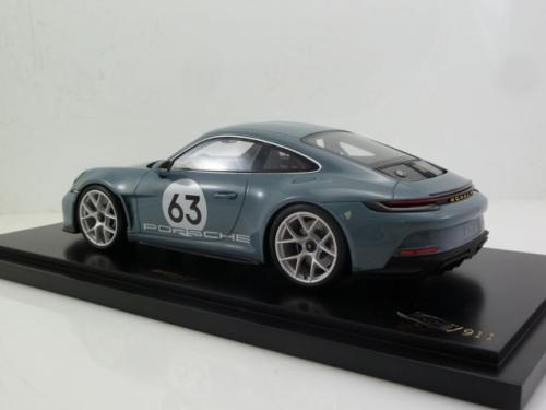 Porsche 911 (992) S/T Heritage Design